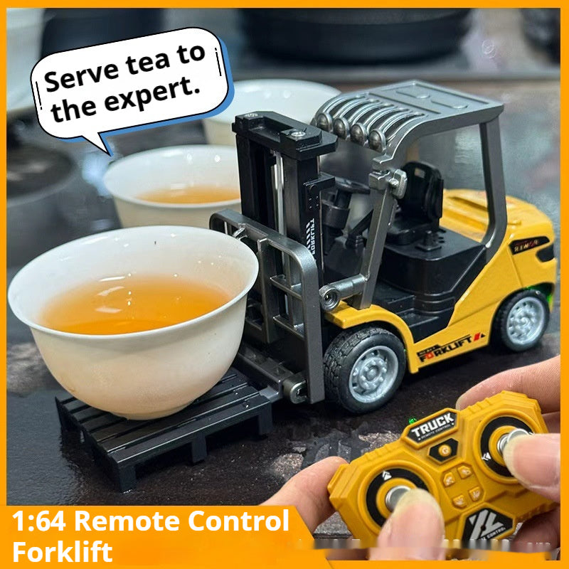 RC Mini Forklift Alloy Model – Realistic Desktop Toy – Detail | Toki Toy Box