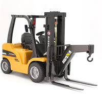 RC Forklift Truck – Heavy-Duty Construction Toy