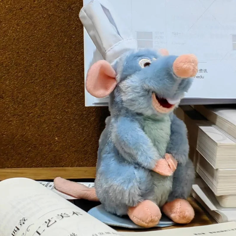 Magnetic Chef Mouse Shoulder Plush – Funny Companion – Size Reference | Toki Toy Box