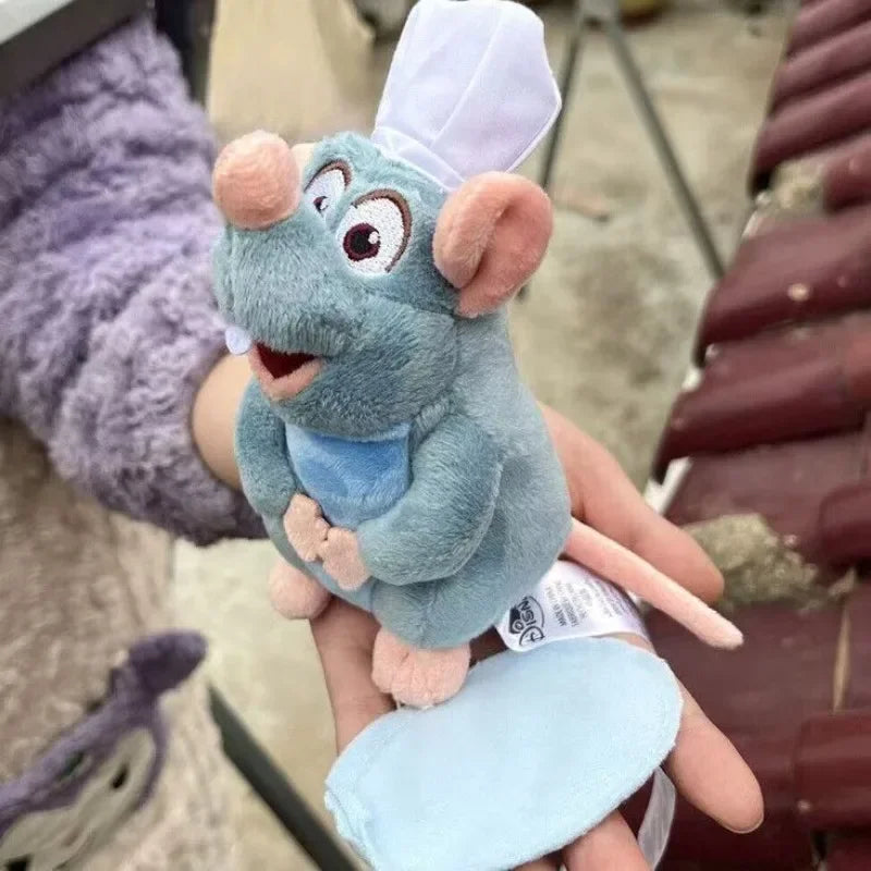 Magnetic Chef Mouse Shoulder Plush – Funny Companion – Detail | Toki Toy Box