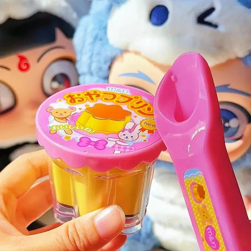 Side view of the pudding play toy character