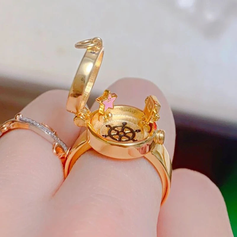 Close-up of the friendship detail on the ring face