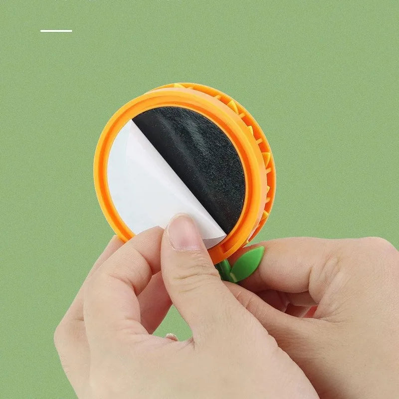 Blooming Sunflower Retractable Adhesive Wall Hook  🌻 Product Description