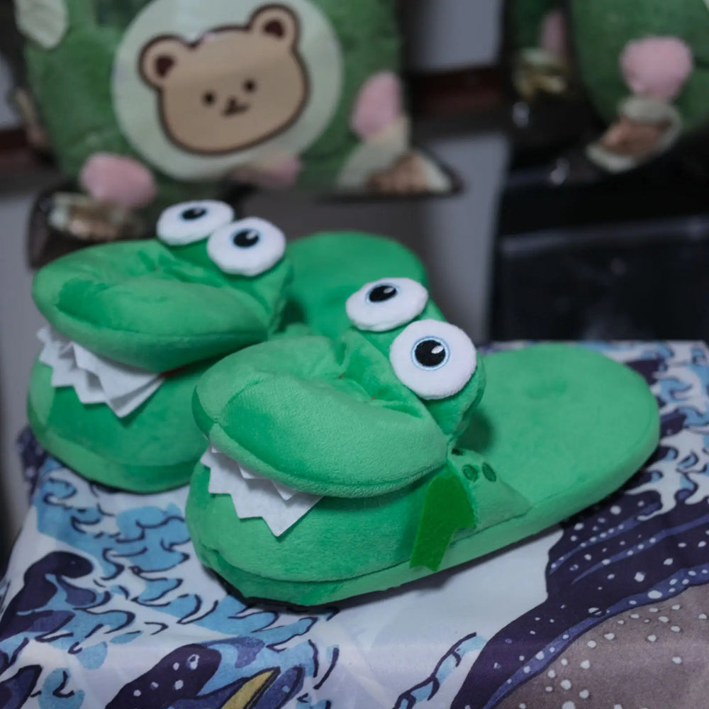 Crocodile Slippers – Funny Moving Mouth Cozy Home Shoes