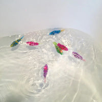 Electronic Swimming Fish Toy with LED Light – Bath, Pool & Pet Play