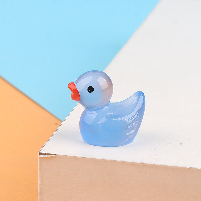 Glow-in-the-Dark Mini Duck Figurines – Whats Included | Toki Toy Box